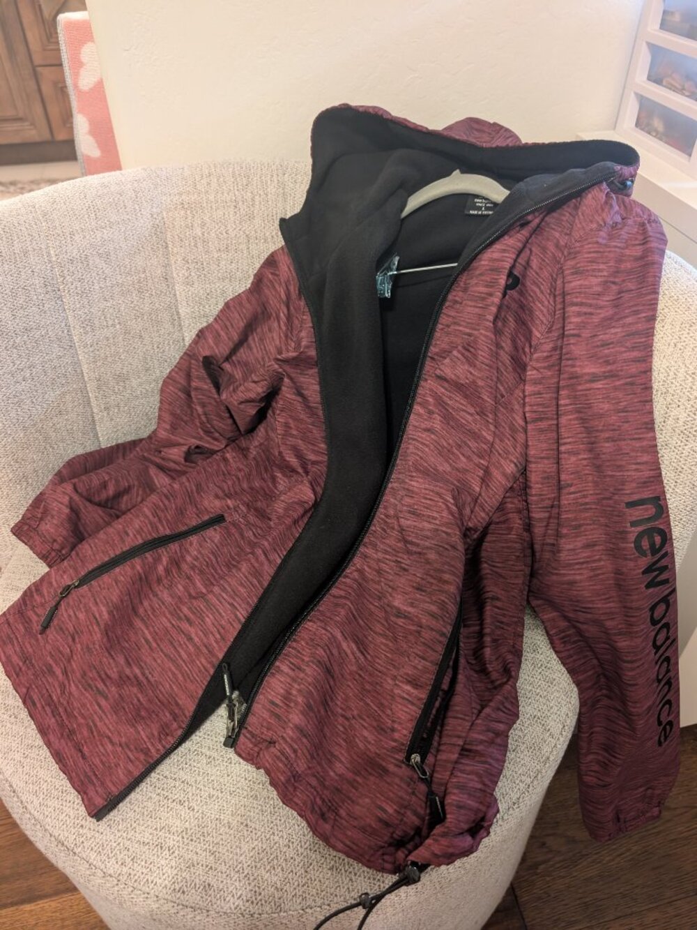 New Balance Winter Jacket - Picture 3 of 6